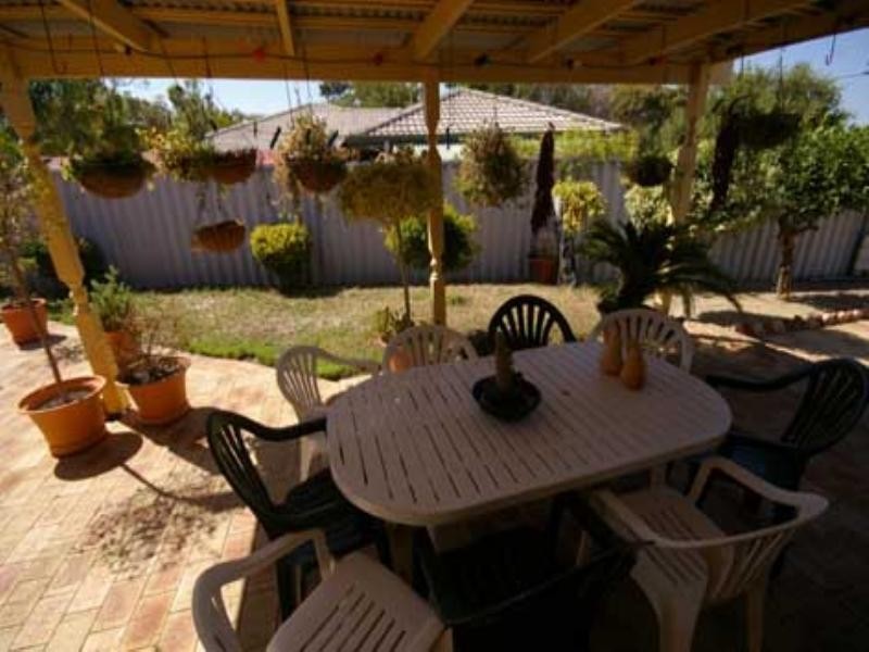 14 Trafalgar Gardens, Marangaroo WA 6064