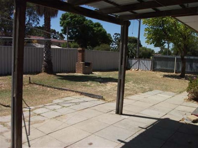 30 Winterton Way, Girrawheen WA 6064