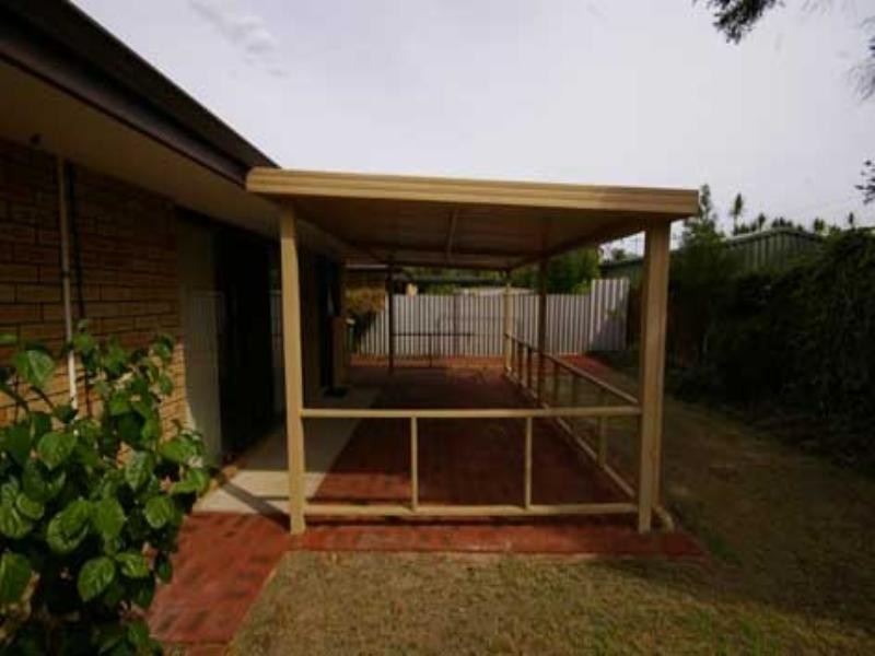 4/9 Sylvia Way, Eden Hill WA 6054