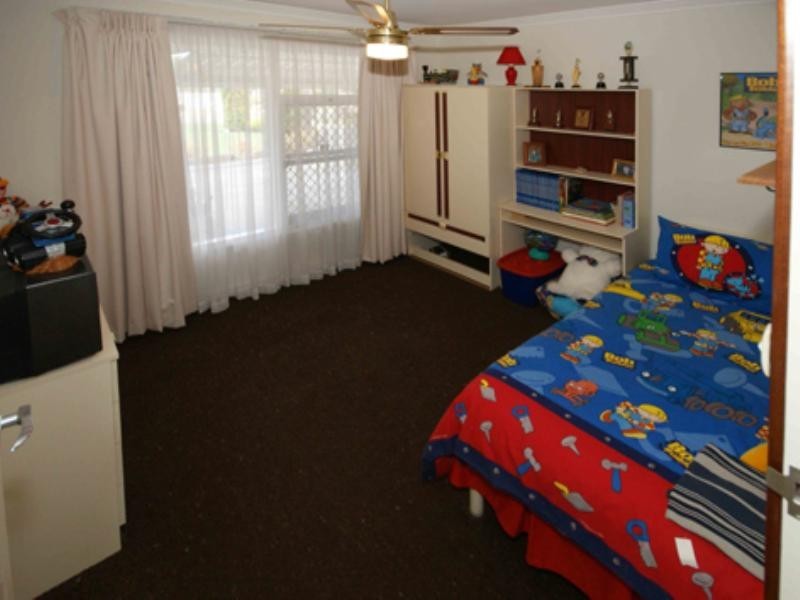 25 Hepburn Way, Balga WA 6061