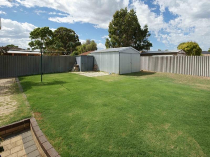 25 Hepburn Way, Balga WA 6061