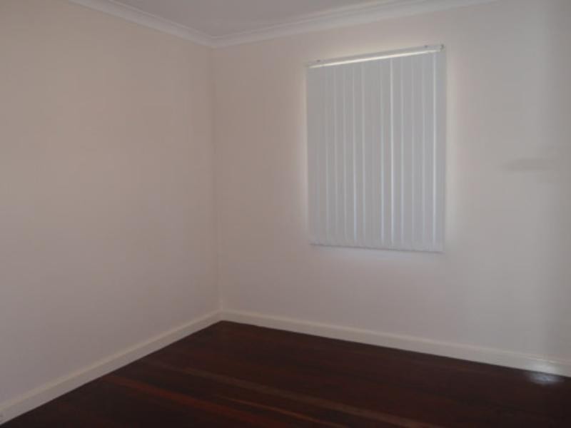 38 Templeton Crescent, Girrawheen WA 6064