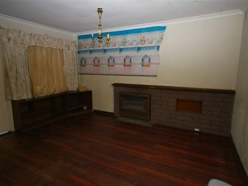 17 Markham Way, Balga WA 6061