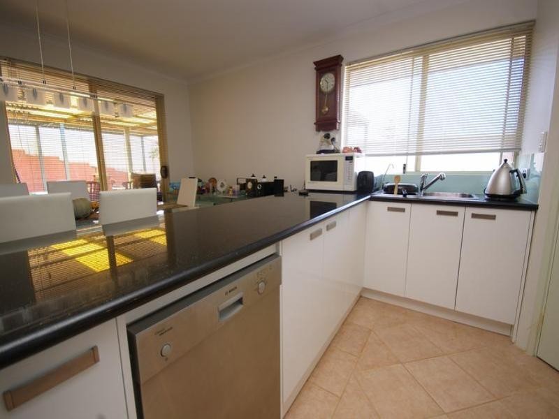 5 Caffrum Green, Mirrabooka WA 6061