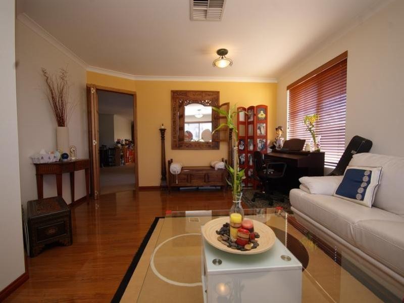 5 Caffrum Green, Mirrabooka WA 6061