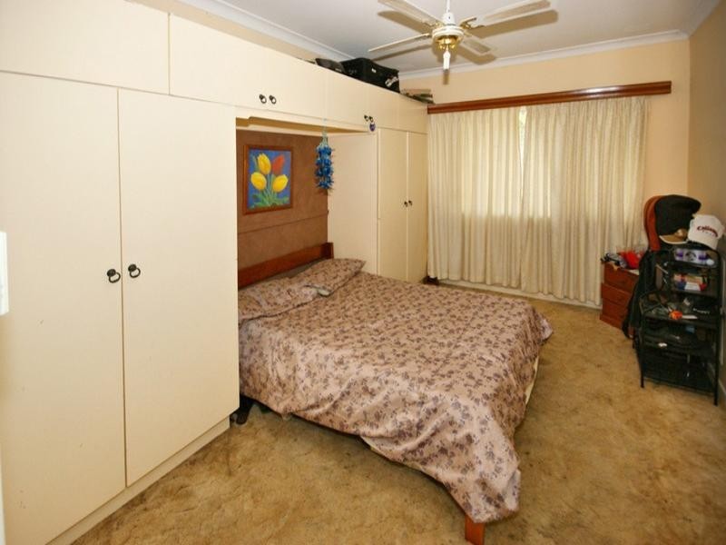 20 Fernhurst Crescent, Balga WA 6061