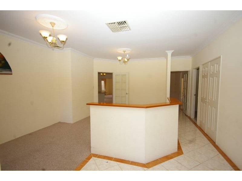 4 Donegal Lane, Alexander Heights WA 6064