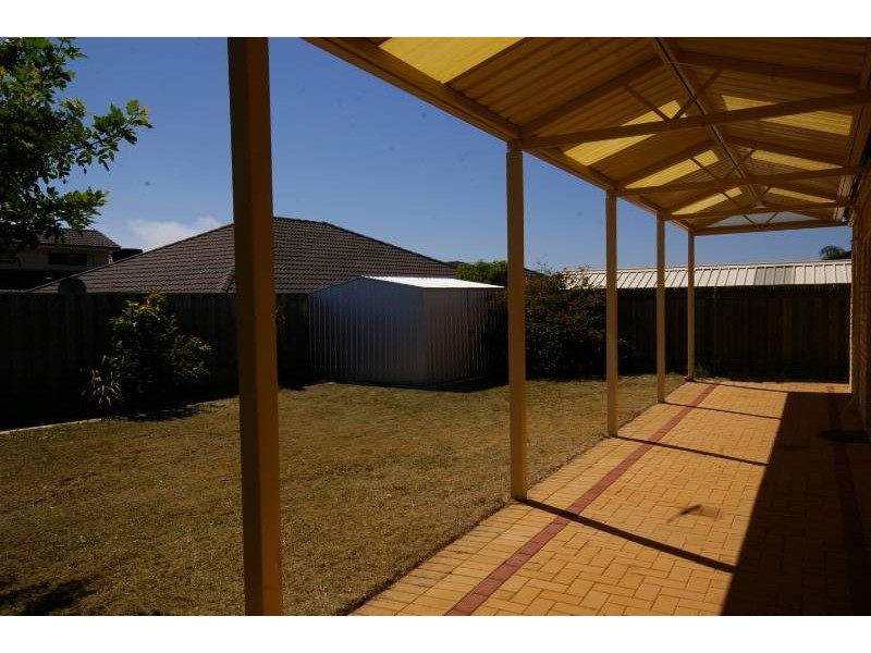 4 Donegal Lane, Alexander Heights WA 6064