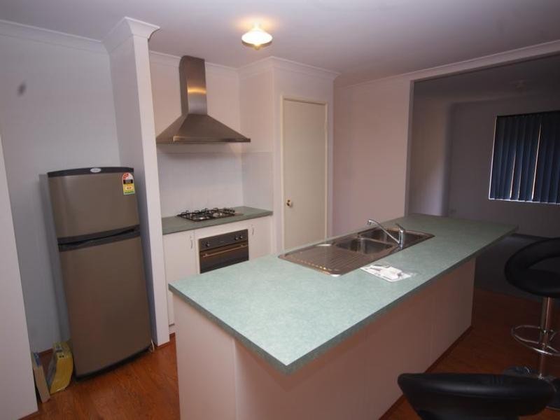 8 Belsar Link, Ellenbrook WA 6069