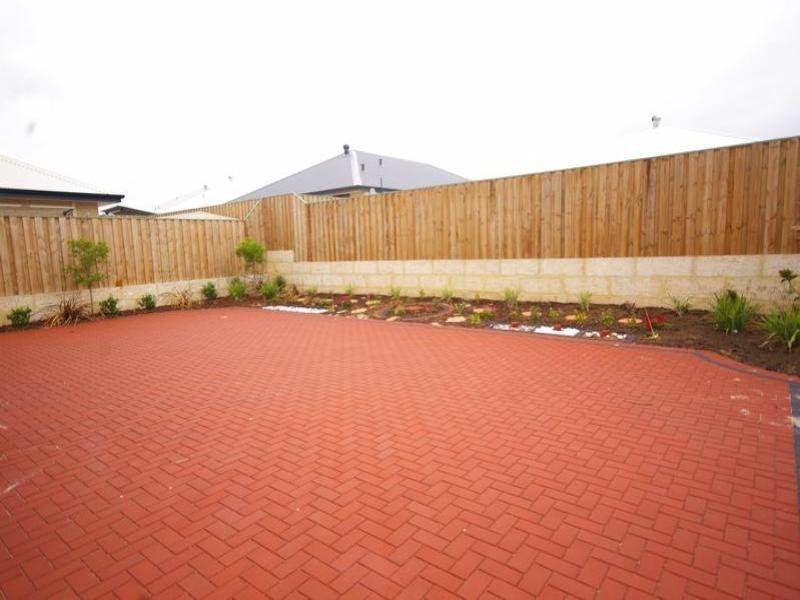 8 Belsar Link, Ellenbrook WA 6069