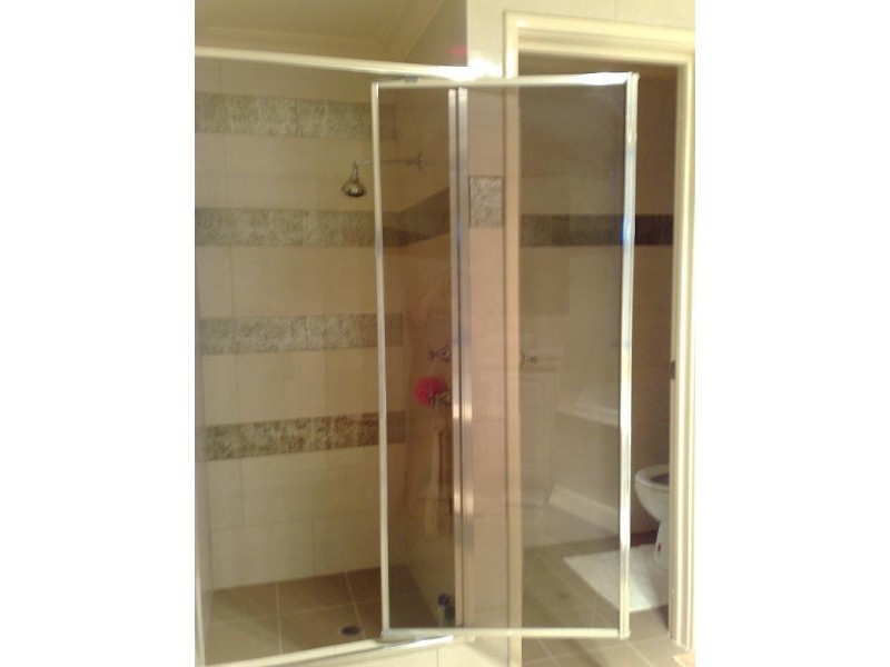 8 Romaine Loop, Darch WA 6065