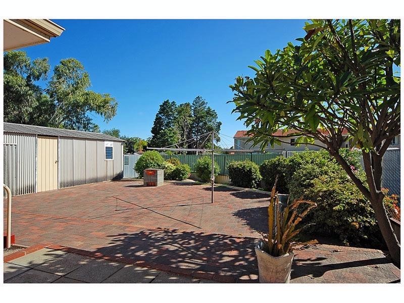 36 Loughton Way, Balga WA 6061