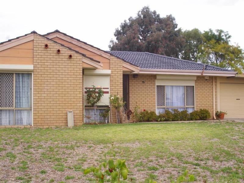 3 Snowberry Retreat, Mirrabooka WA 6061
