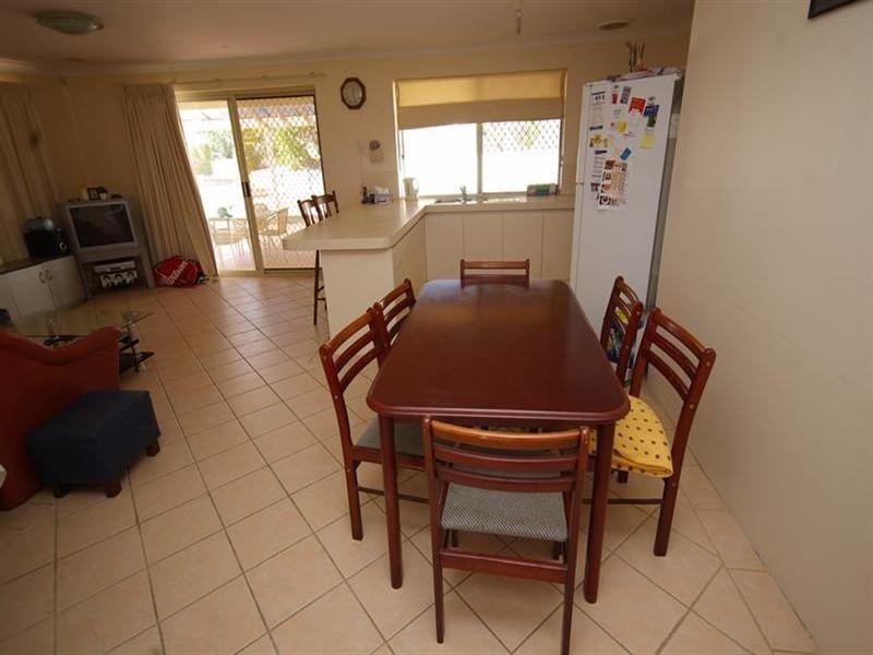 10 Chalice Rise, Mirrabooka WA 6061