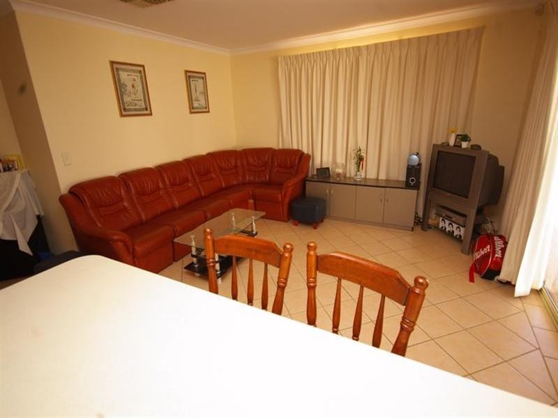 10 Chalice Rise, Mirrabooka WA 6061