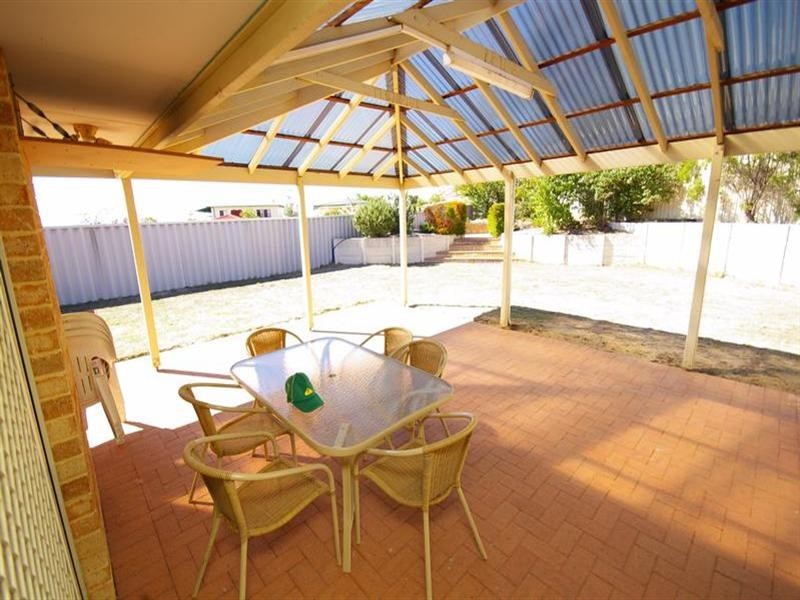 10 Chalice Rise, Mirrabooka WA 6061