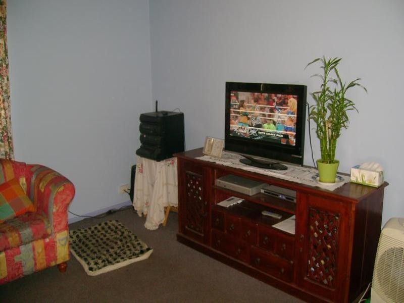 102 Girrawheen Avenue, Girrawheen WA 6064