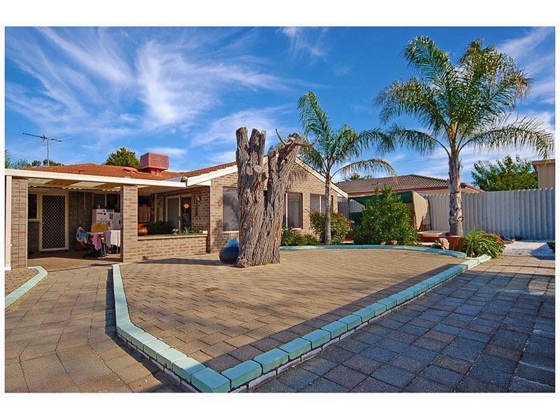 60 Blackmore Avenue, Girrawheen WA 6064