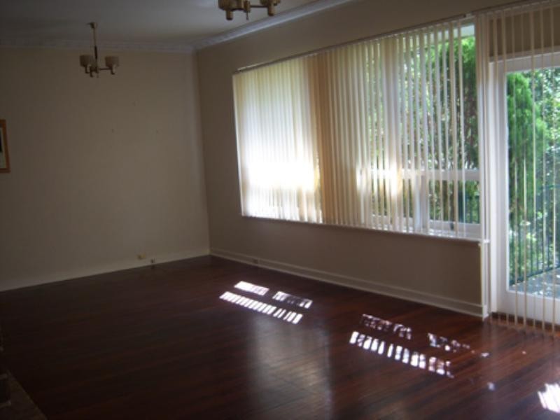 30 Wichmann Road, Attadale WA 6156