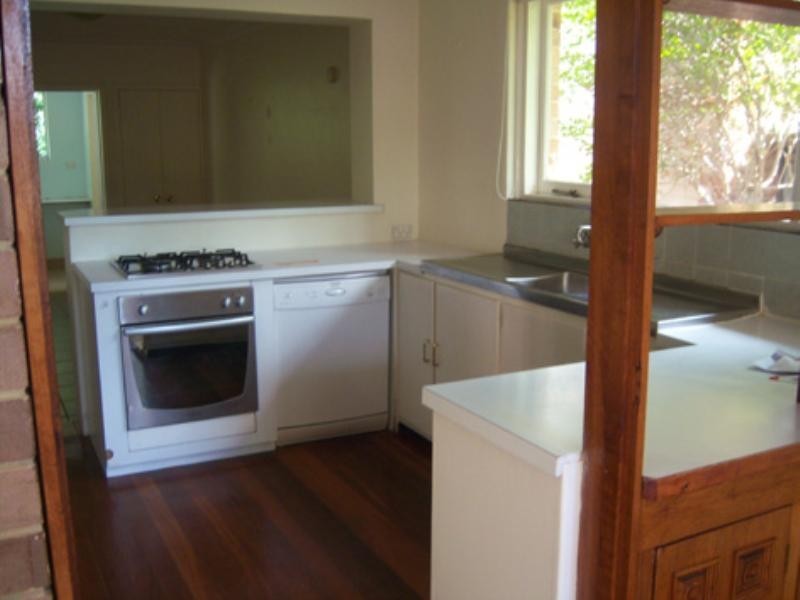 30 Wichmann Road, Attadale WA 6156