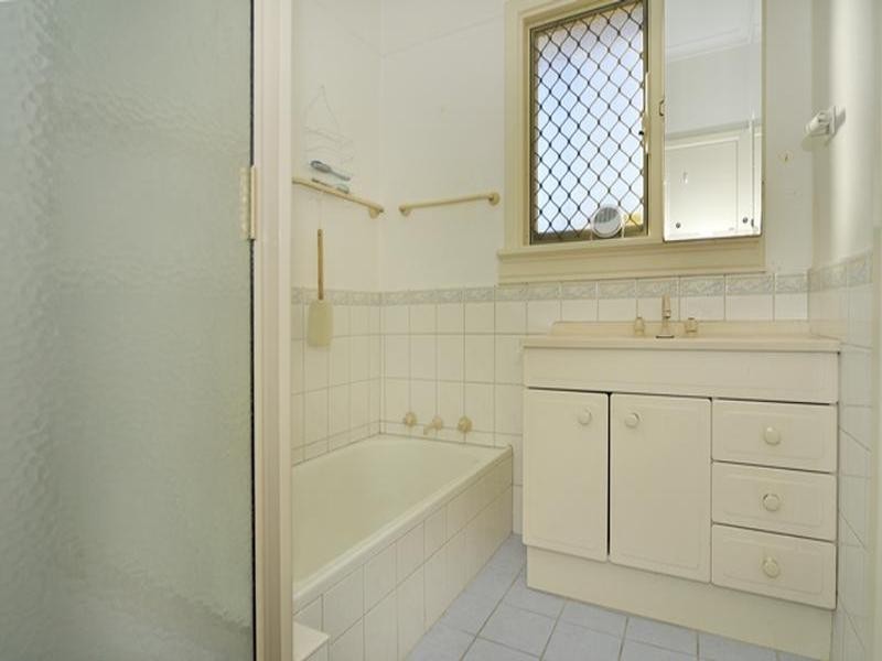 15 Butterick Place, Girrawheen WA 6064