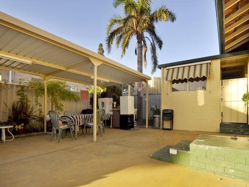 15 Butterick Place, Girrawheen WA 6064