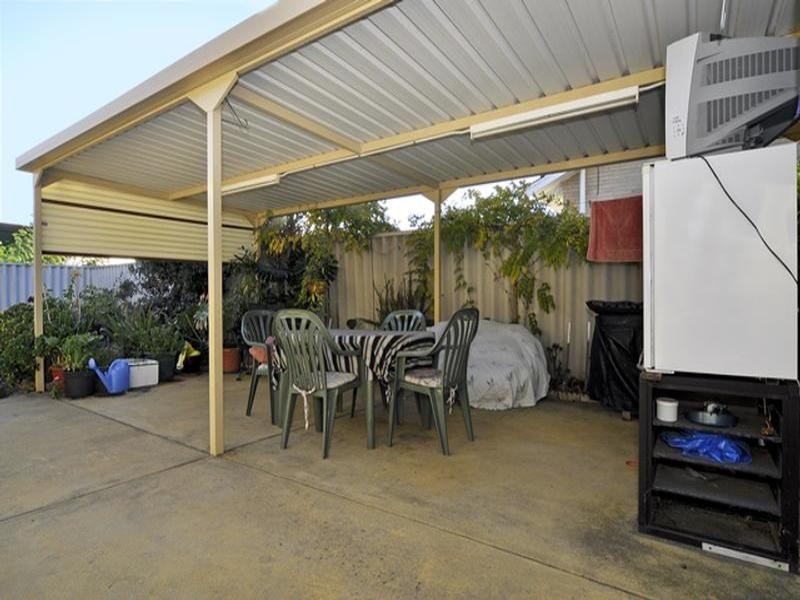 15 Butterick Place, Girrawheen WA 6064