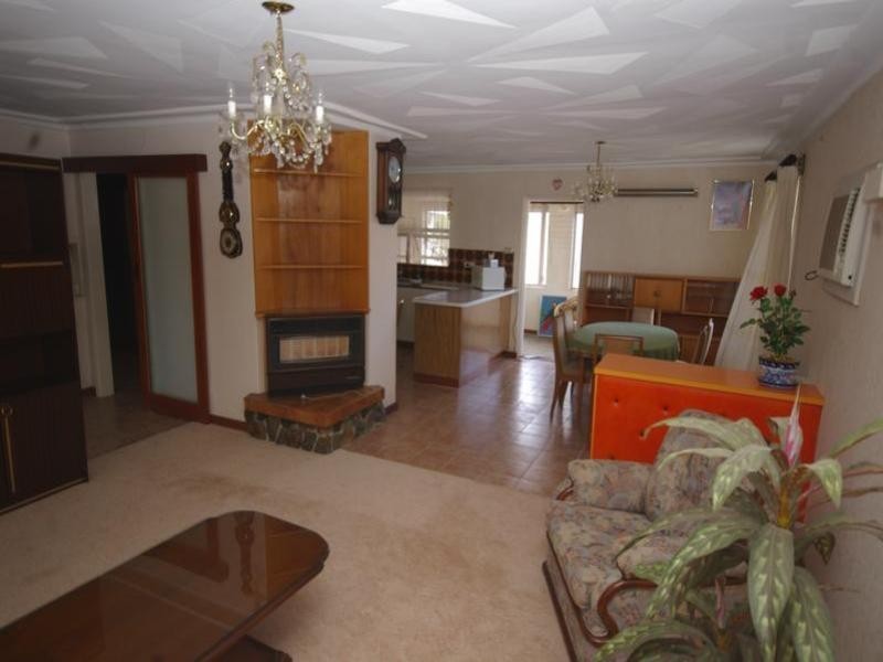 25 Wolya Way, Westminster WA 6061