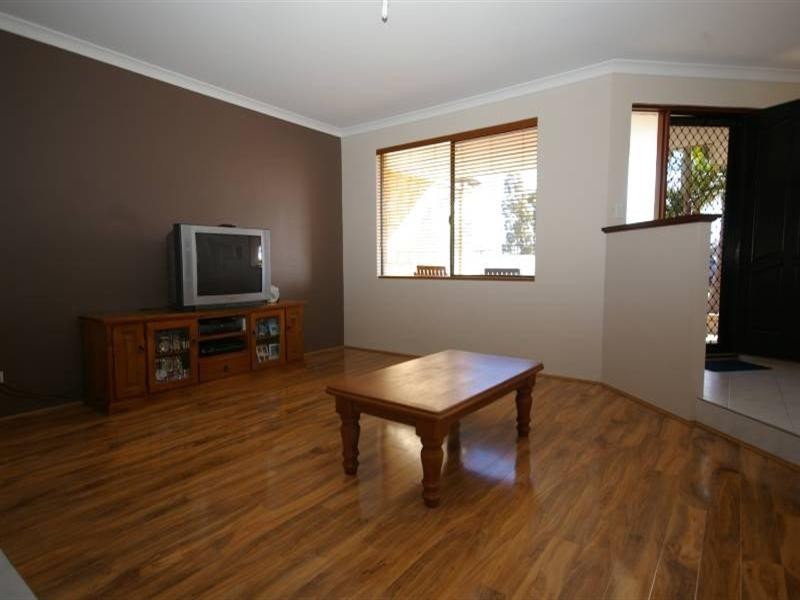 1 Portland Mews, Bennett Springs, Beechboro WA 6063