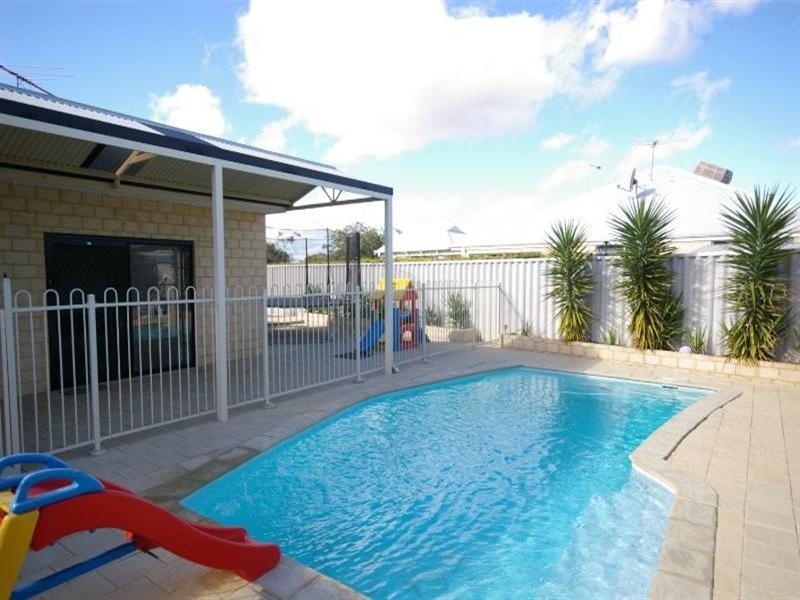 1 Portland Mews, Bennett Springs, Beechboro WA 6063