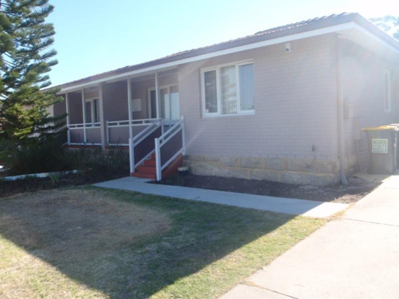 37B Montrose Way, Girrawheen WA 6064