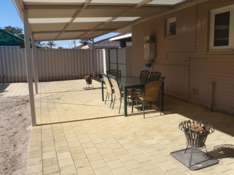 37B Montrose Way, Girrawheen WA 6064