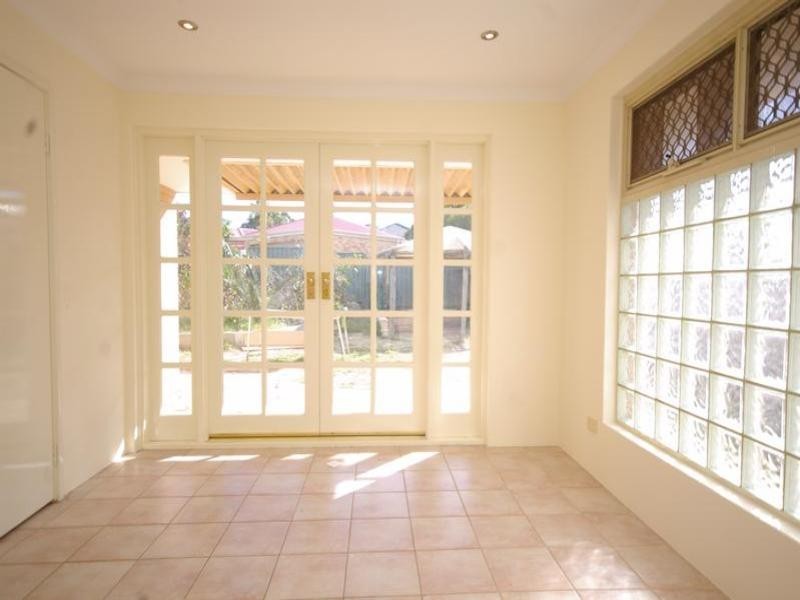 6 Menmuir Place, Bayswater WA 6053