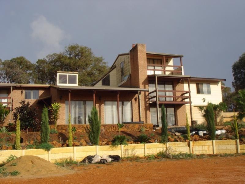 1588 Cantabilling Road, Hill River WA 6521