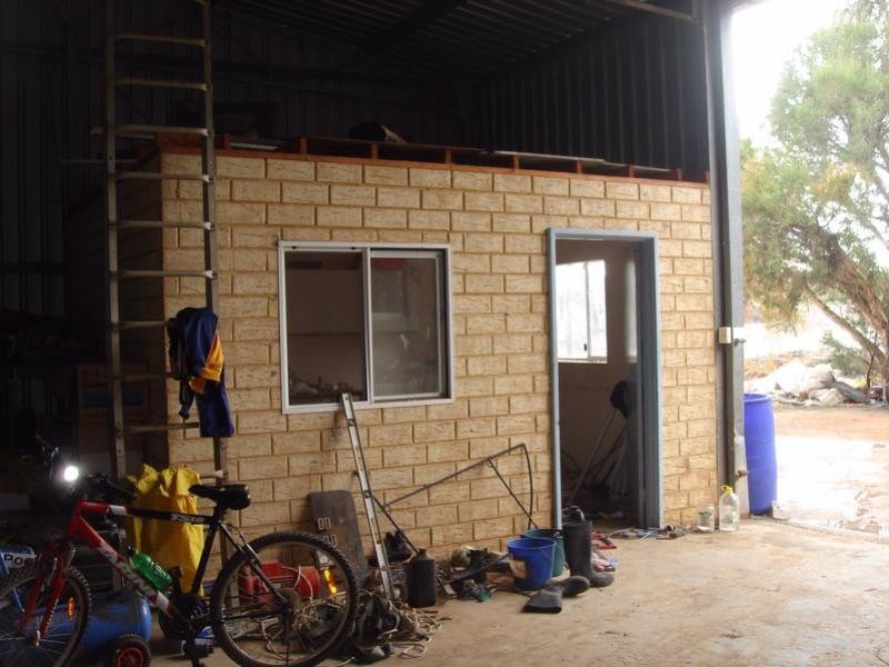 1588 Cantabilling Road, Hill River WA 6521