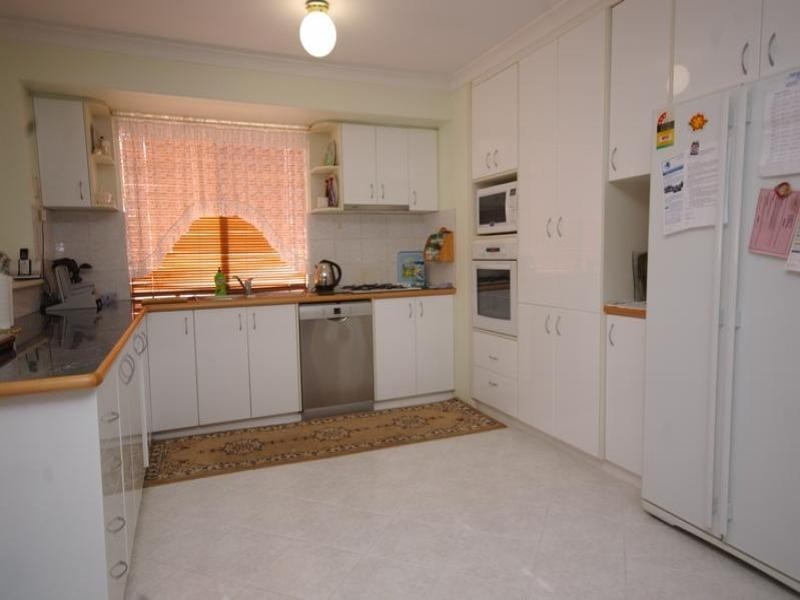 2 Yalgar Place, Lockridge WA 6054