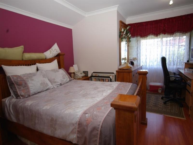 2 Yalgar Place, Lockridge WA 6054