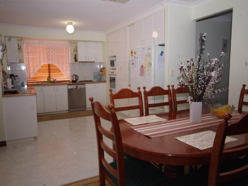 2 Yalgar Place, Lockridge WA 6054