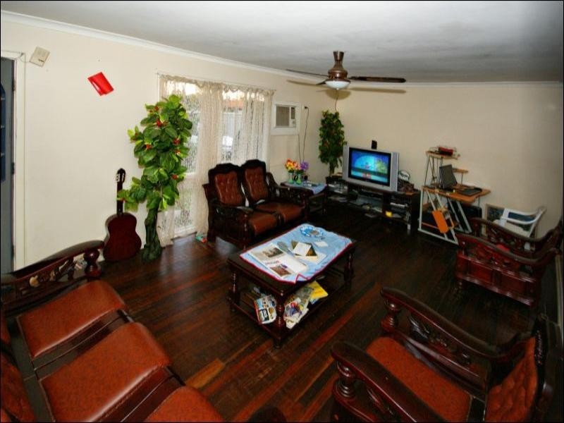 27 Loughton Street, Balga WA 6061