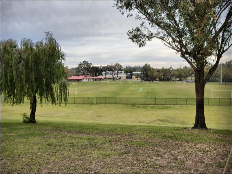 27 Loughton Street, Balga WA 6061