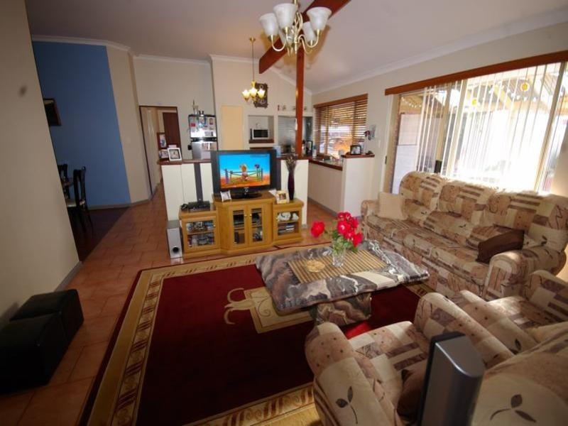 53 Bathgate Loop, Koondoola WA 6064