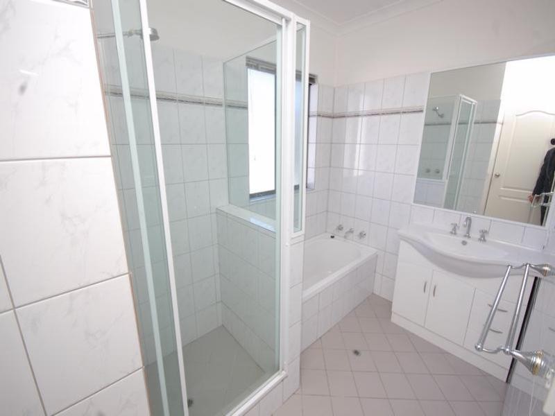 20 Aberdeen Terrace, Landsdale WA 6065