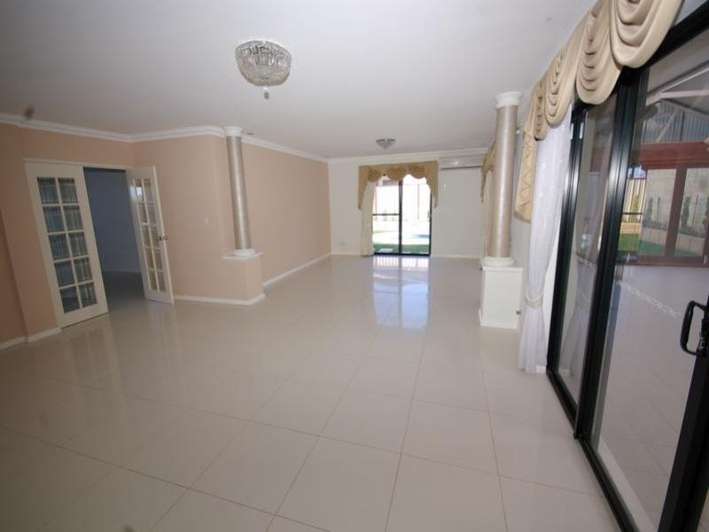 20 Aberdeen Terrace, Landsdale WA 6065