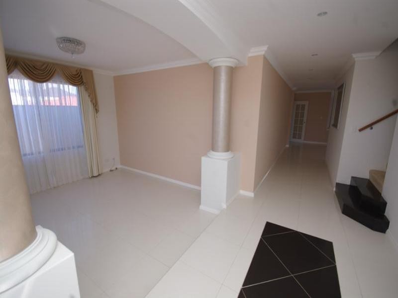 20 Aberdeen Terrace, Landsdale WA 6065