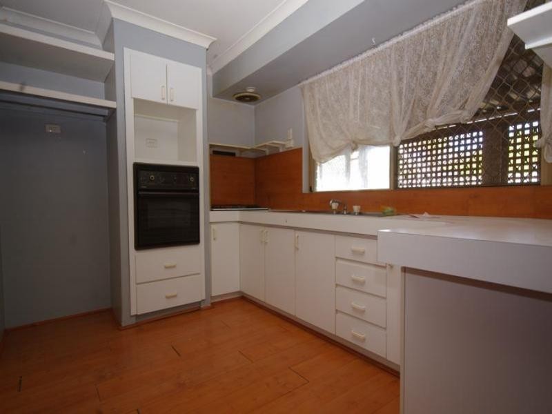 5 Chestnut Grove, Mirrabooka WA 6061