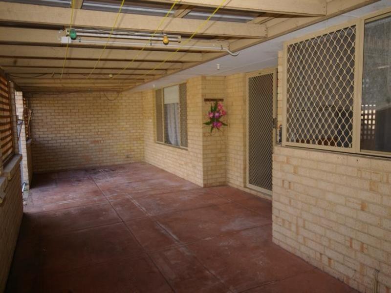 5 Chestnut Grove, Mirrabooka WA 6061