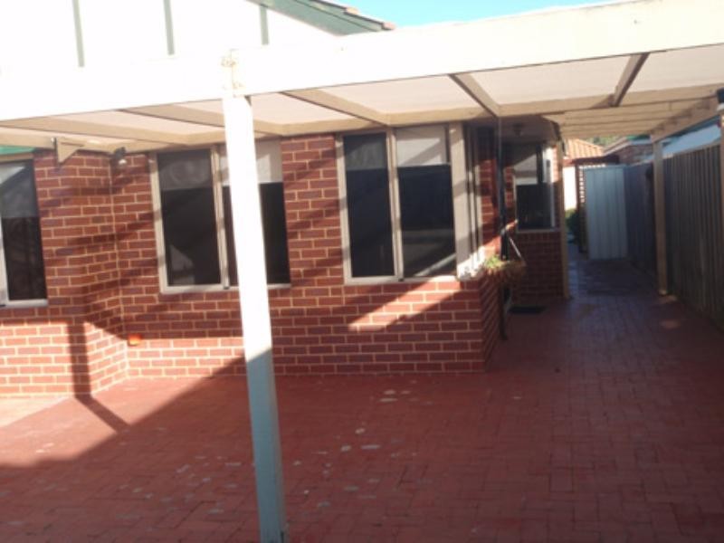 8 Mayena Retreat, Hillarys WA 6025