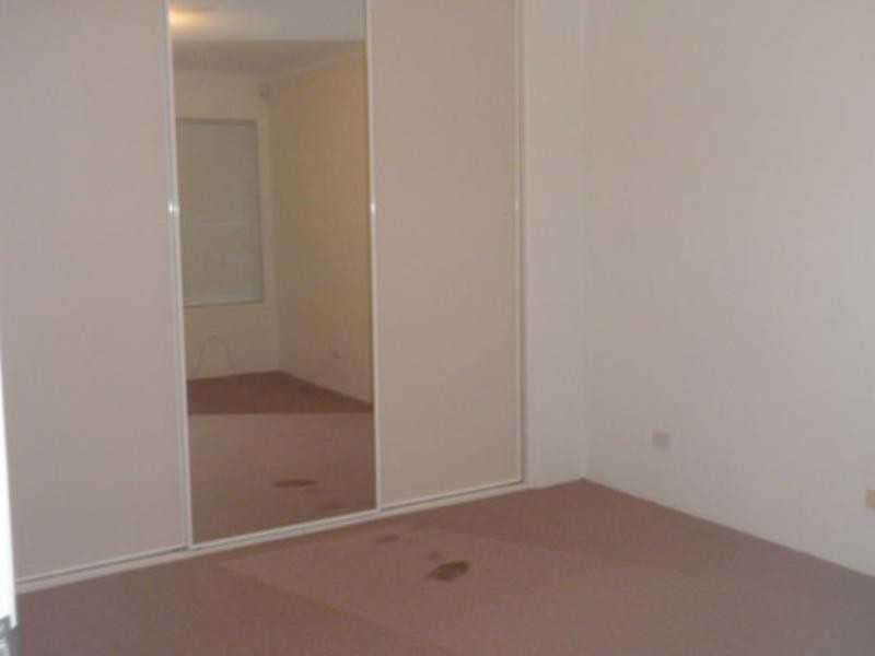 8 Mayena Retreat, Hillarys WA 6025