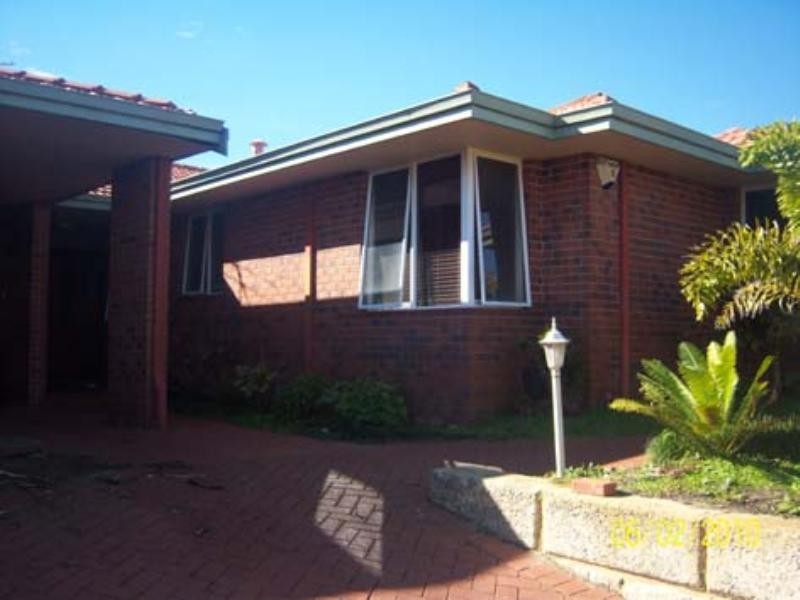 17 Island Retreat, Ballajura WA 6066