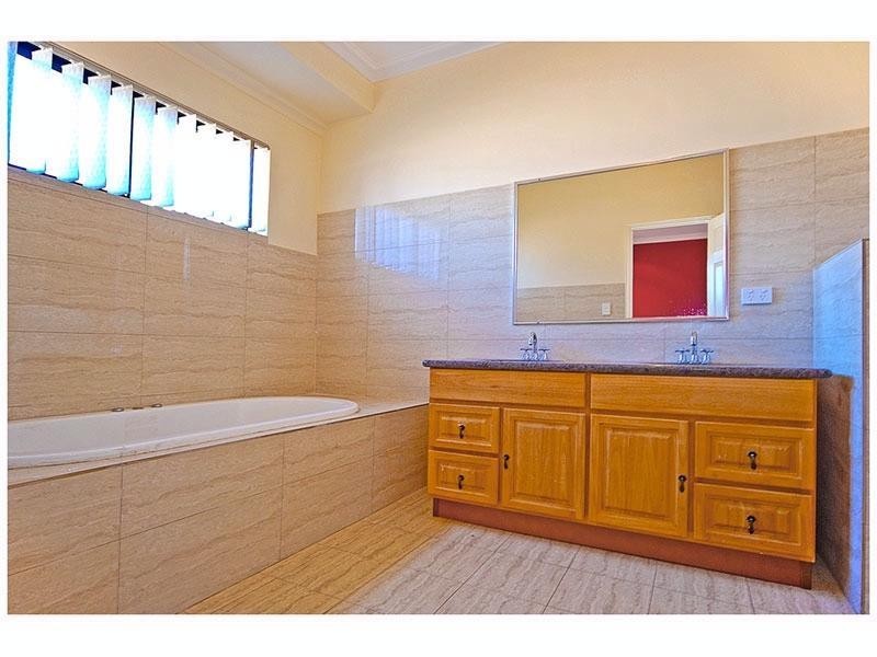 378 Alexander Drive, Dianella WA 6059